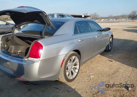 2018 Chrysler 300 300C z USA, uszkodzony, nr VIN 2C3CCAPT0JH227622